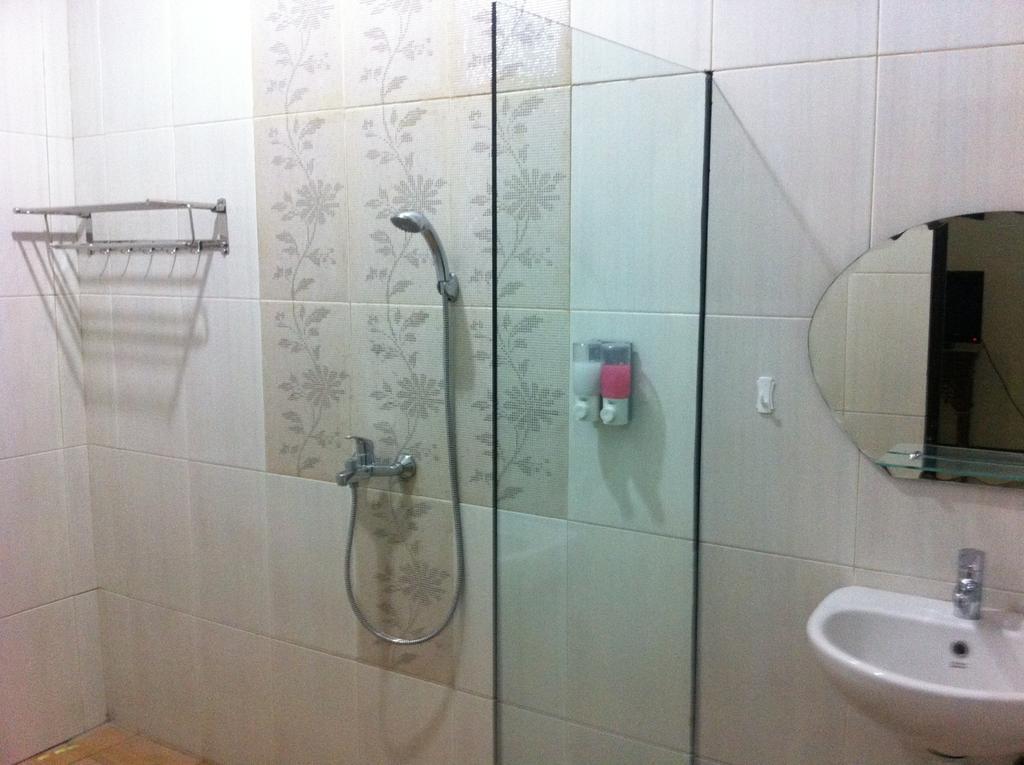 Cabin Hotel Sutomo Yogyakarta Room photo